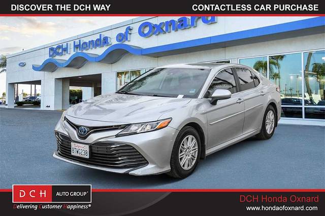 2020 Toyota Camry Hybrid LE FWD photo