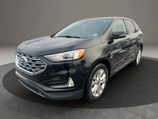 2022 Ford Edge Titanium AWD photo