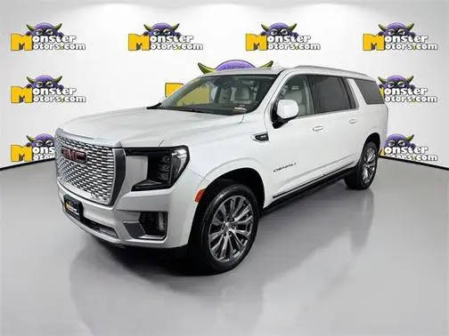 2022 GMC Yukon XL Denali 4WD photo
