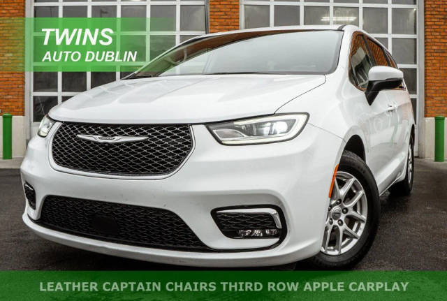 2023 Chrysler Pacifica Minivan Touring L FWD photo