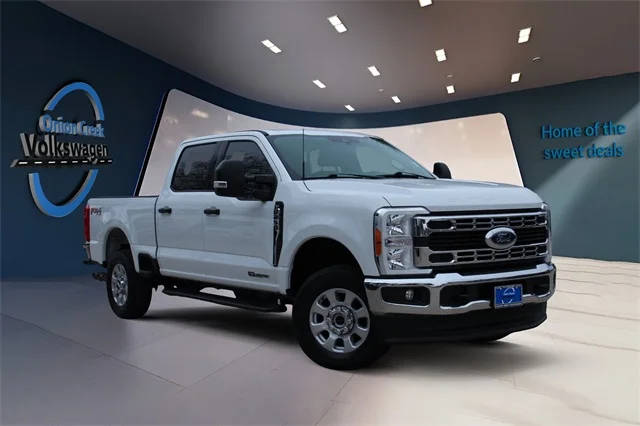 2023 Ford F-250 Super Duty XLT 4WD photo