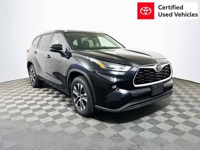 2023 Toyota Highlander XLE FWD photo