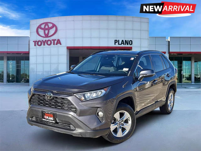 2021 Toyota RAV4 XLE FWD photo