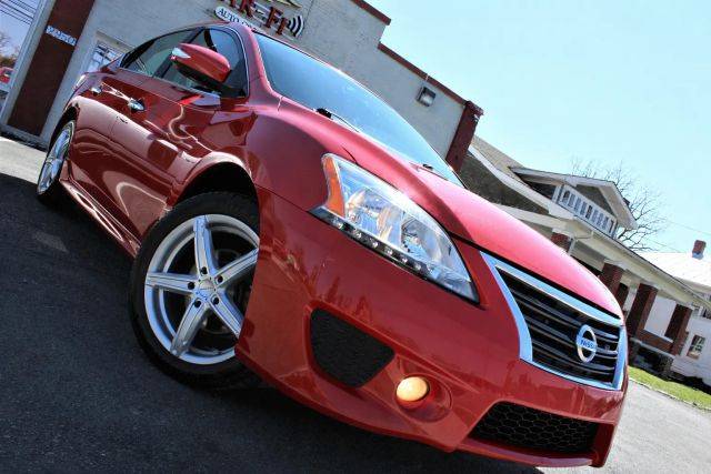 2015 Nissan Sentra SR FWD photo