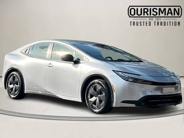 2023 Toyota Prius LE FWD photo