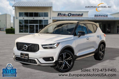 2021 Volvo XC40 R-Design FWD photo