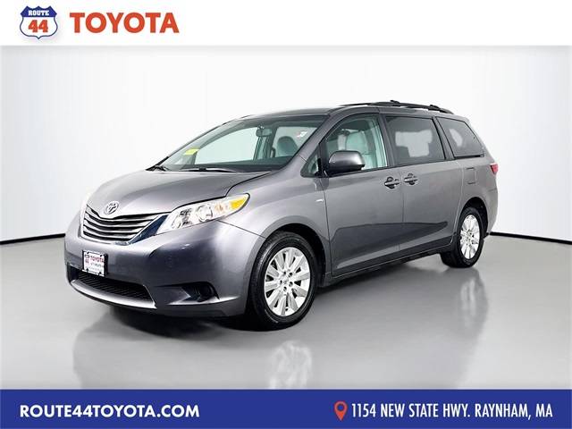 2016 Toyota Sienna LE AWD photo