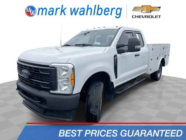 2023 Ford F-350 Super Duty XL 4WD photo