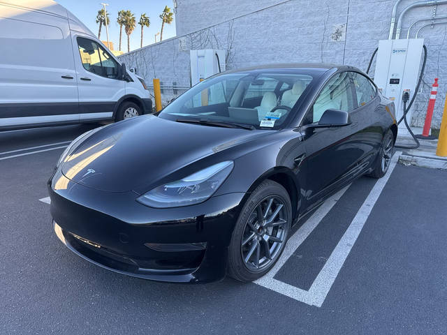 2023 Tesla Model 3 RWD photo