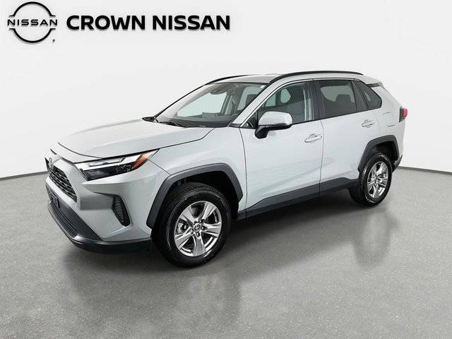 2023 Toyota RAV4 XLE FWD photo