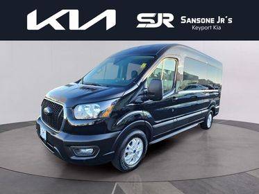 2023 Ford Transit Passenger Wagon XL RWD photo