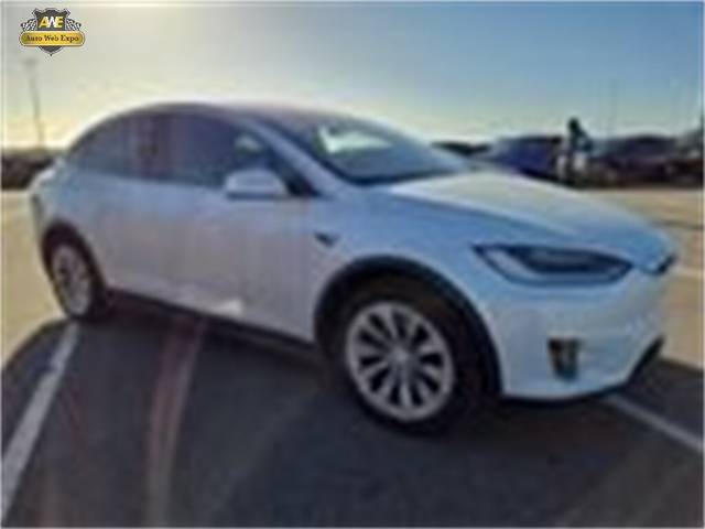 2020 Tesla Model X Long Range Plus AWD photo