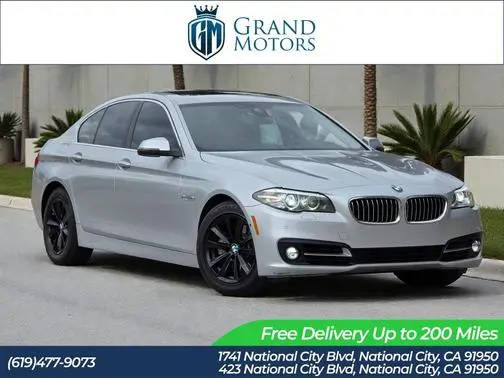 2016 BMW 5 Series 528i RWD photo