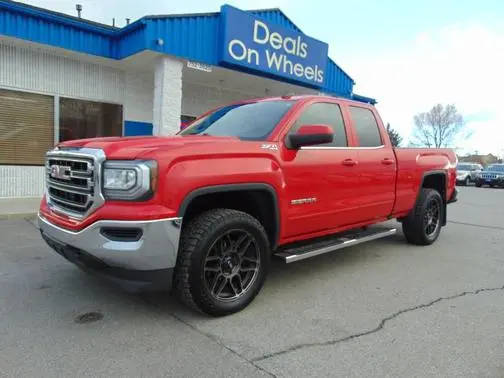 2017 GMC Sierra 1500 SLE 4WD photo