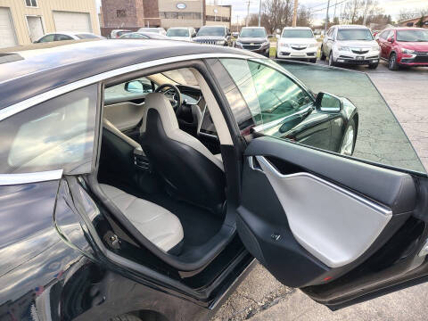 2017 Tesla Model S AWD photo