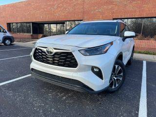2021 Toyota Highlander XLE FWD photo