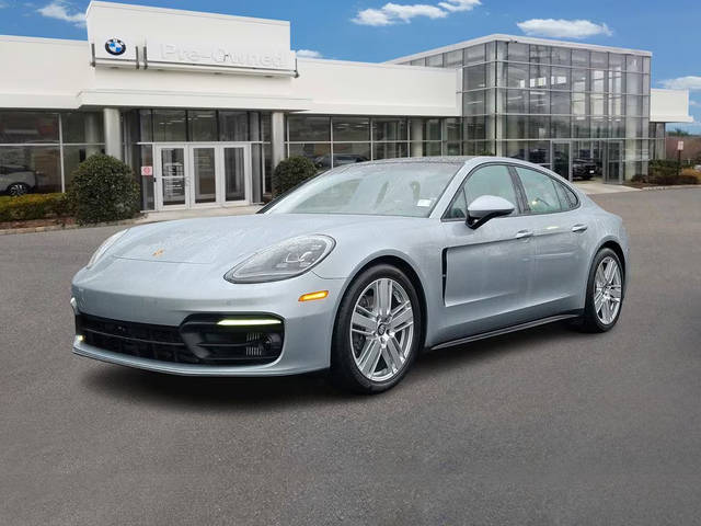 2023 Porsche Panamera 4 AWD photo