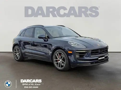 2023 Porsche Macan S AWD photo