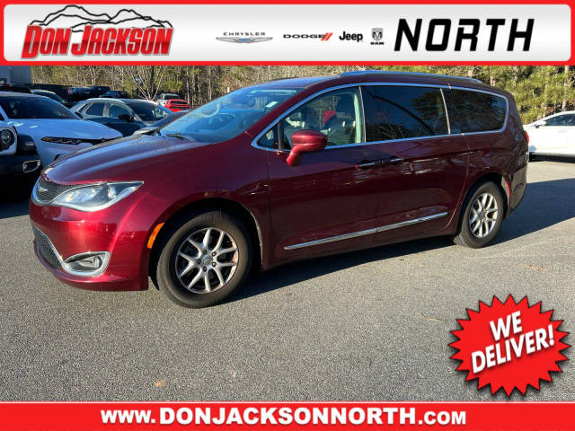 2020 Chrysler Pacifica Minivan Touring L FWD photo