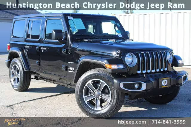 2023 Jeep Wrangler Unlimited Sahara 4WD photo