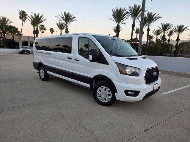 2023 Ford Transit Passenger Wagon XLT RWD photo