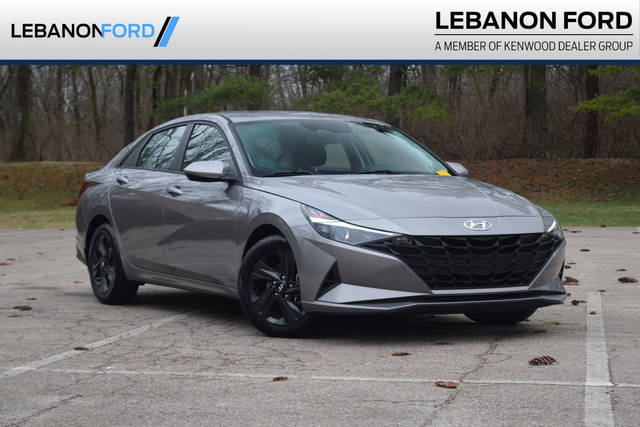 2022 Hyundai Elantra SEL FWD photo