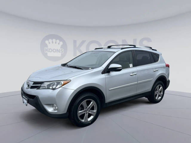 2015 Toyota RAV4 XLE AWD photo