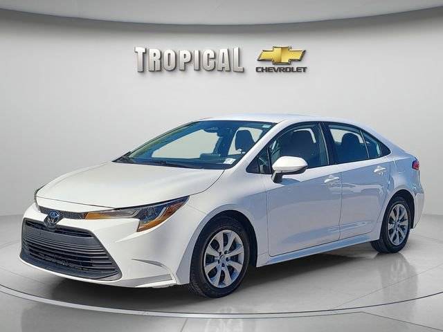 2023 Toyota Corolla LE FWD photo