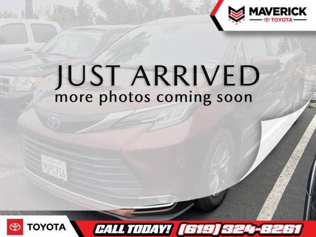 2023 Toyota Sienna XLE FWD photo