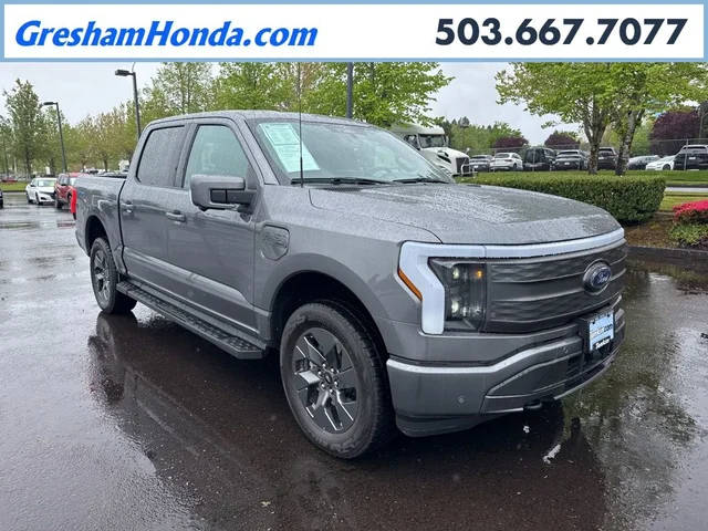 2023 Ford F-150 Lightning LARIAT AWD photo