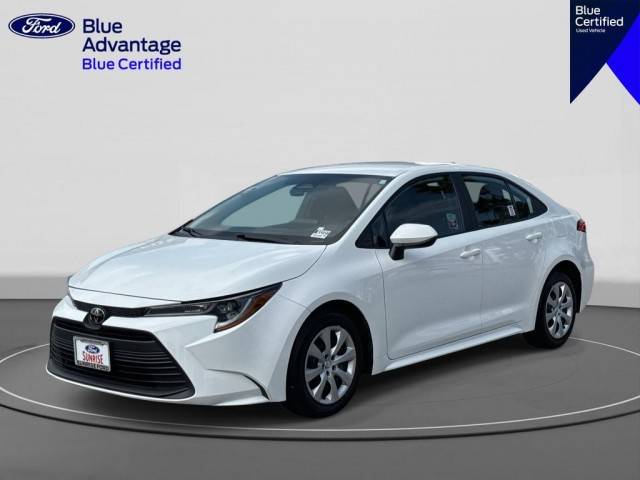 2023 Toyota Corolla LE FWD photo