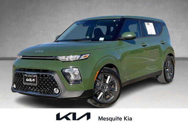 2022 Kia Soul EX FWD photo