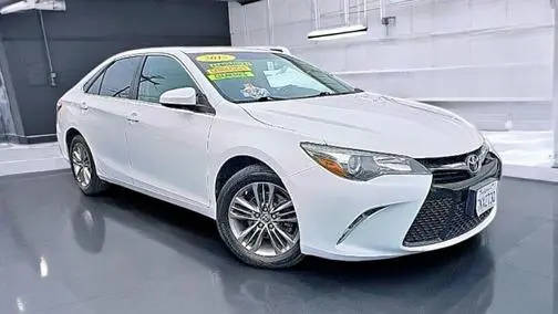 2015 Toyota Camry SE FWD photo