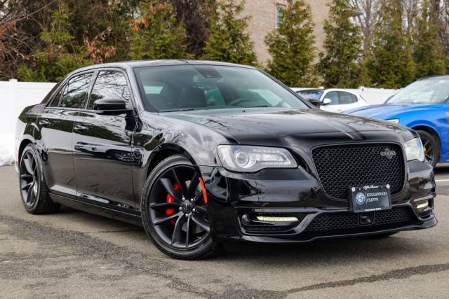 2023 Chrysler 300 300C RWD photo