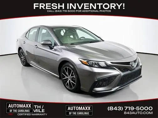 2023 Toyota Camry SE FWD photo