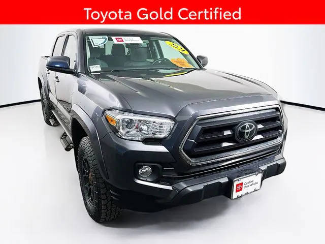 2021 Toyota Tacoma SR5 4WD photo