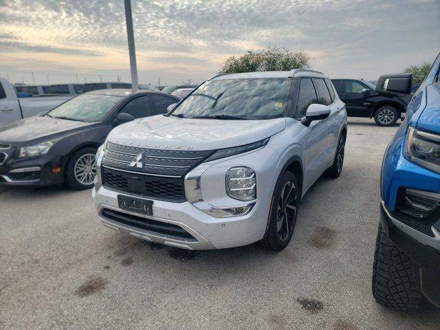 2022 Mitsubishi Outlander SEL FWD photo