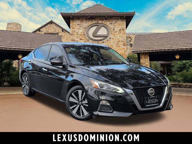 2022 Nissan Altima 2.5 SV FWD photo