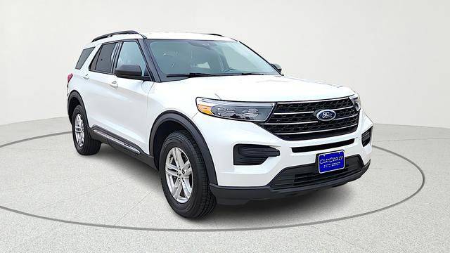 2023 Ford Explorer XLT 4WD photo