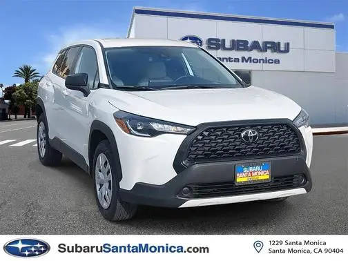 2022 Toyota Corolla Cross L FWD photo