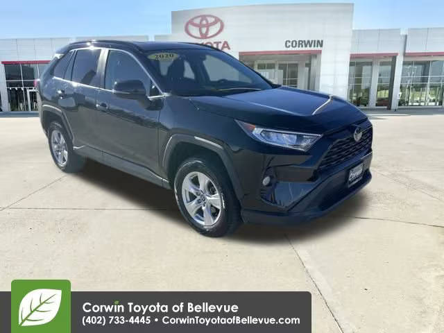2020 Toyota RAV4 XLE AWD photo