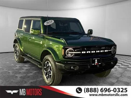2023 Ford Bronco 4 Door Base 4WD photo