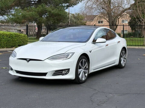 2021 Tesla Model S Long Range Plus AWD photo