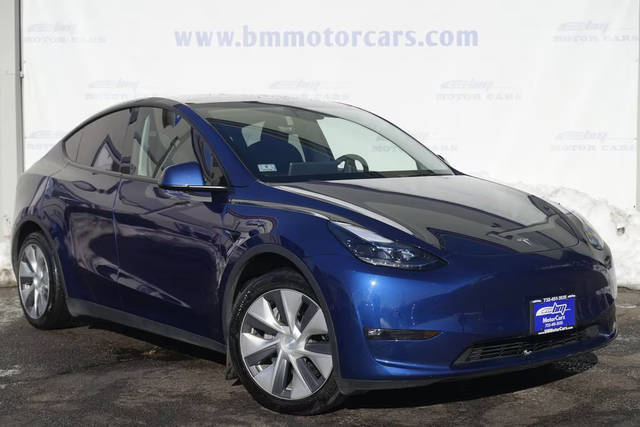 2021 Tesla Model Y Long Range AWD photo