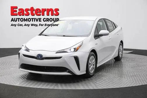 2022 Toyota Prius L Eco FWD photo