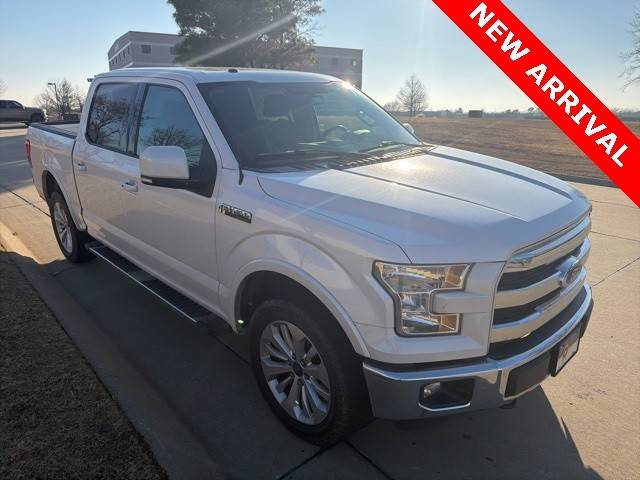2015 Ford F-150 Lariat 4WD photo