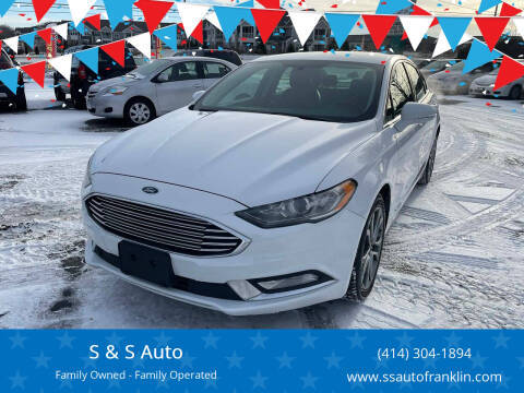 2017 Ford Fusion SE FWD photo