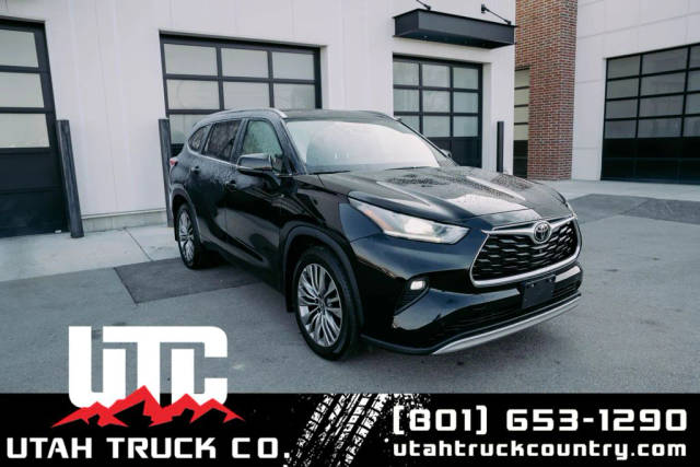 2022 Toyota Highlander Platinum AWD photo