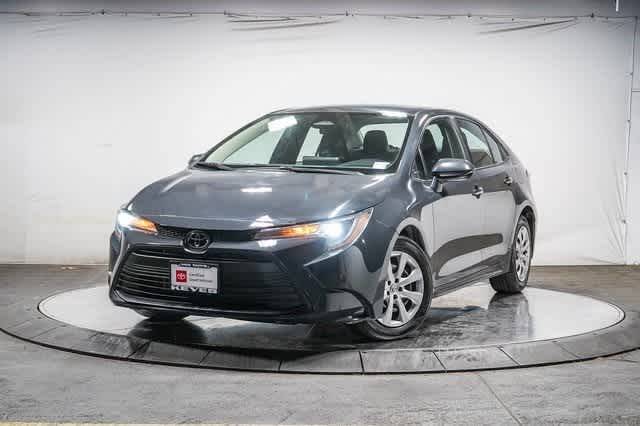 2023 Toyota Corolla LE FWD photo