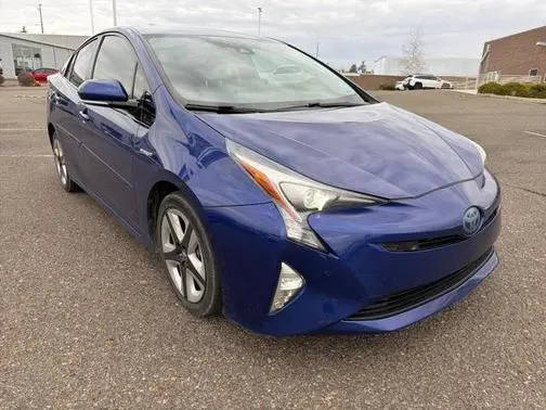 2016 Toyota Prius Four Touring FWD photo